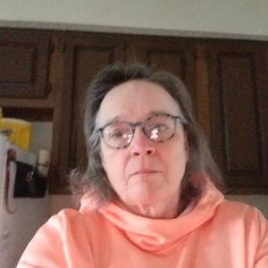 Meet your Posher, Dana